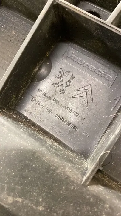 Capa de para-choque dianteiro Citroen C3 image 5