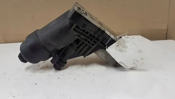 Oljefilterfäste BMW 3 (E90) 2.0L Diesel 2011 image 2