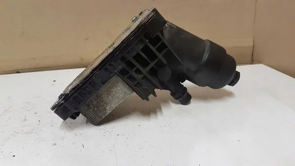 Oljefilterfäste BMW 3 (E90) 2.0L Diesel 2011 image 5