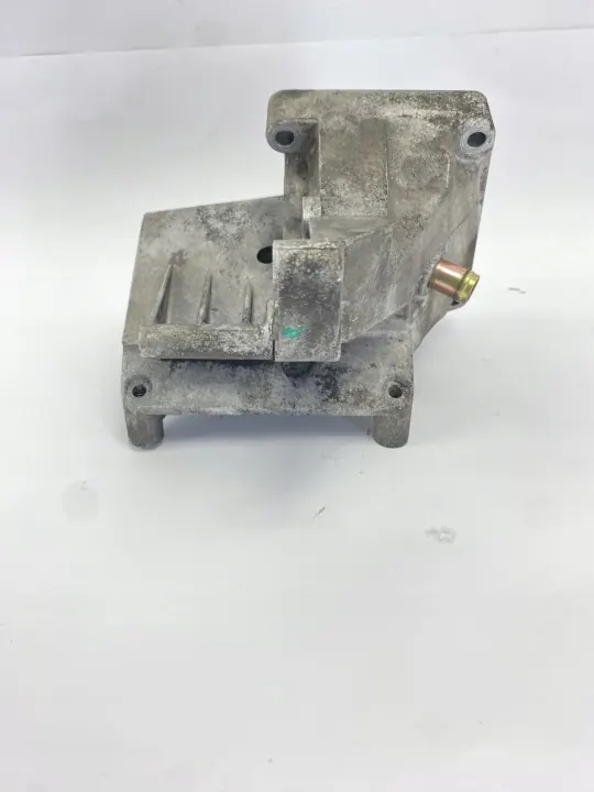 AC-kompressorfäste OEM 1031310935 Mercedes W124 image 3