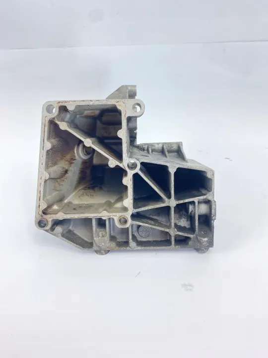 AC-kompressorfäste OEM 1031310935 Mercedes W124 image 5