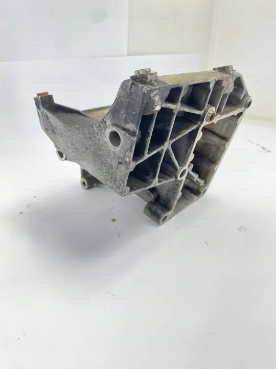 AC-kompressorfäste OEM 1031310935 Mercedes W124 image 7