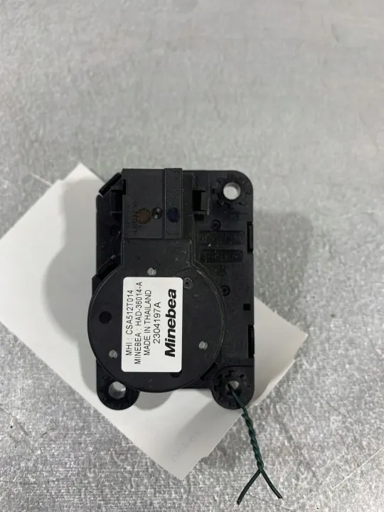 Flap de ventilação Mitsubishi Outlander OEM FBZ18486 image 5