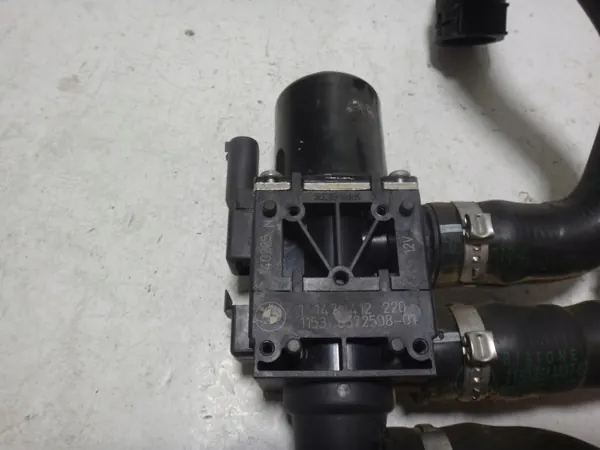 Wasserventil OEM 1147412 für BMW F20 F30 F10 F11 image 4