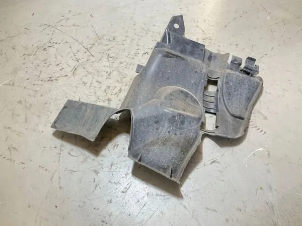 Pièce Carrosserie Dacia Duster OEM 638300318R - Occasion image 3