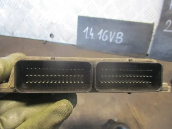 ECU-dator OEM 8200673240 för Renault Thalia image 4