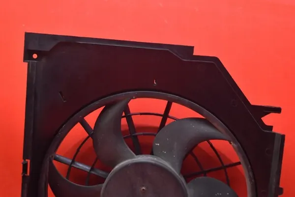 FLÄKT BMW E46 2.0 D 01-06 OEM 0130303934 image 2