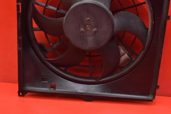 FLÄKT BMW E46 2.0 D 01-06 OEM 0130303934 image 3