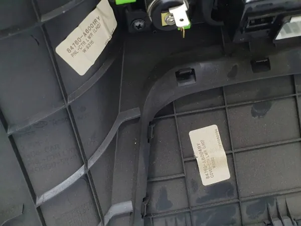 OEM 84760-A6150 Porta USB & Isqueiro Hyundai i30 II image 6