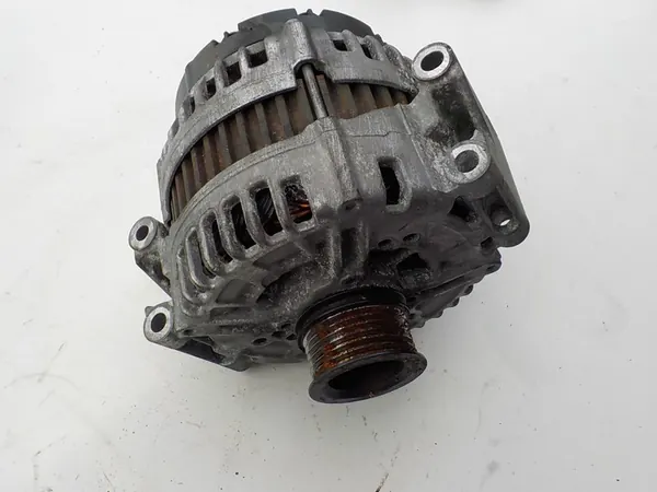 MERCEDES W221 5.5 V8 Vaihtovirtageneraattori A0131540502 image 3