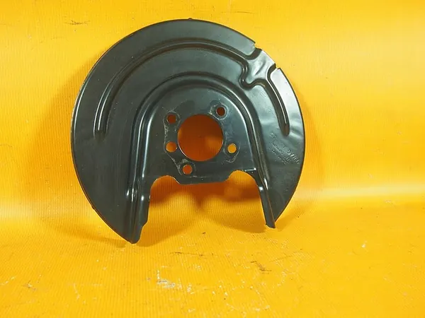 Audi Q2 81A Protetor Disco de Freio Traseiro Direito 5q0615612p image 5