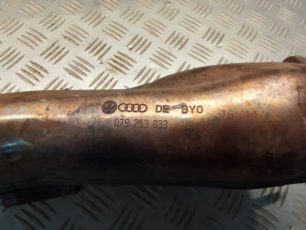 Coletor de escape esquerdo Audi S5 4.2 FSI V8 OEM 079253033 image 3