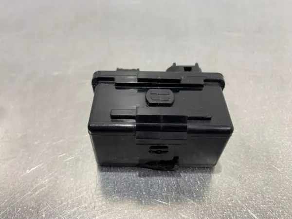 Module Relais Subaru OEM 86121FL000 - Occasion image 3