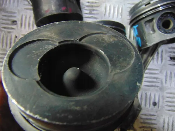 Pistón & Biela OEM 81L34 para 2.5TDI ACV image 3