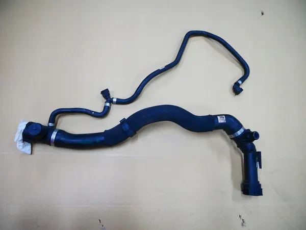 BMW F20 F30 F36 Vesiputki 8602027 image 2