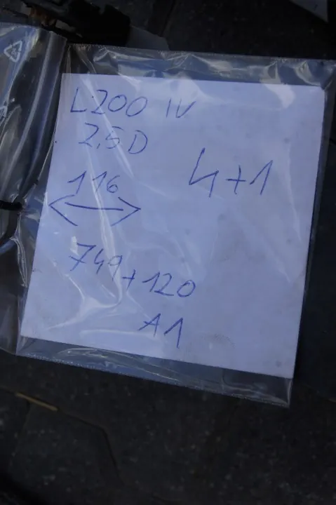 Ballesta trasera OEM Resory tylne resor 2.5 D L200 IV image 3