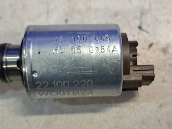 Válvula eletromagnética Volvo XC90 I 2.4L 120kw OEM HL050154A image 3