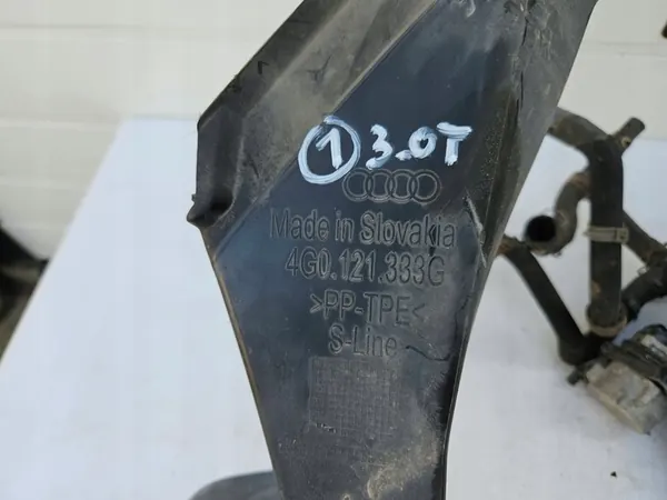 Enfriador lateral adicional Bomba de agua Audi A6 C7 3.0T image 10