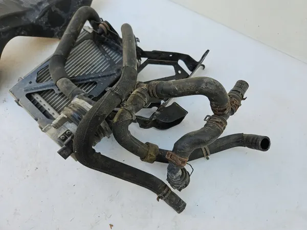 Enfriador lateral adicional Bomba de agua Audi A6 C7 3.0T image 3