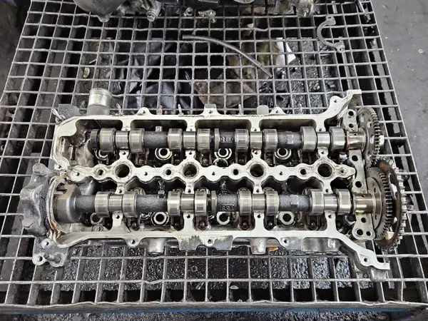 Culata Toyota usada para Avensis III 2.0 D4D image 2