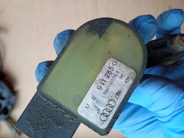 Sensor de Nível Xenon AUDI A8 D3 S8 4E0941285G image 2