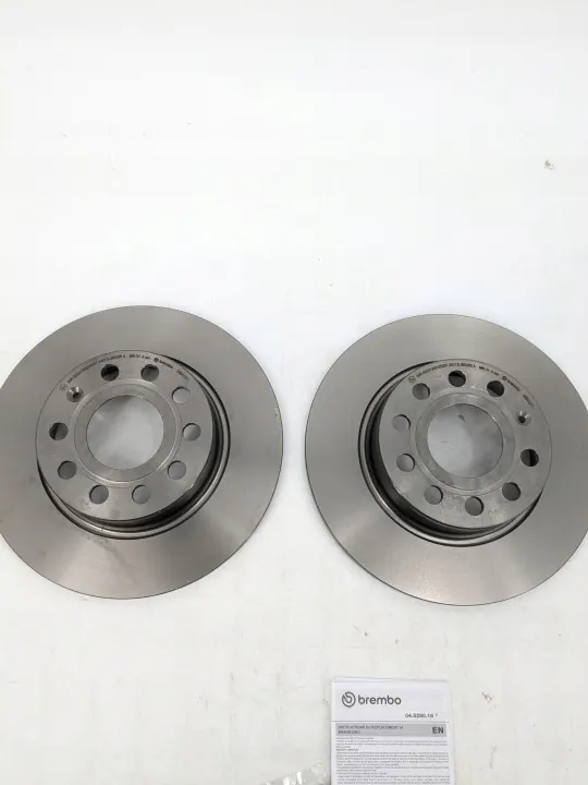 Brembo remschijf achter OEM 08.B413.11 - Gebruikt image 8