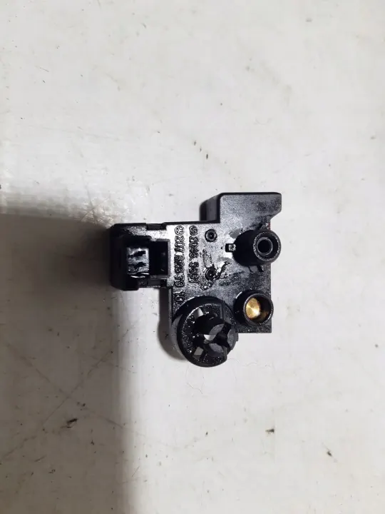 OEM A2078207910 dak-eindschakelaar voor Mercedes W207 image 6