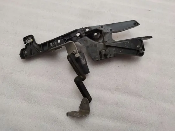 Sensor Nível Faróis Volvo XC90 2019 OEM 31406563 image 2