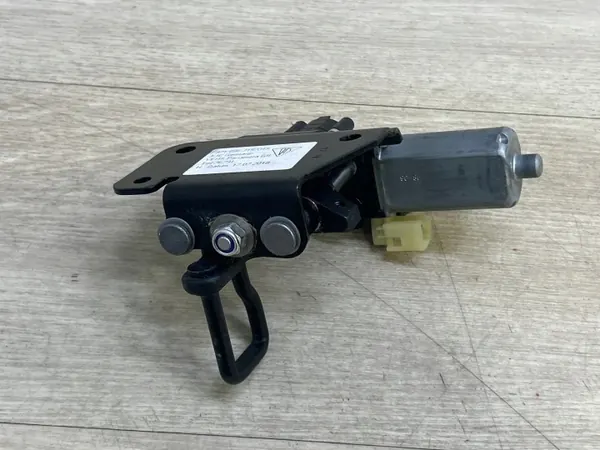 Motor assento traseiro esquerdo Porsche Panamera OEM 97188631501S image 3