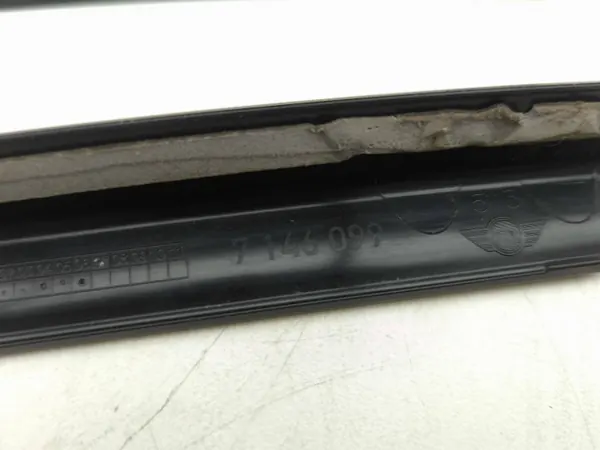 Moldagem de janela lateral OEM 7146100 para Mini Cooper image 7