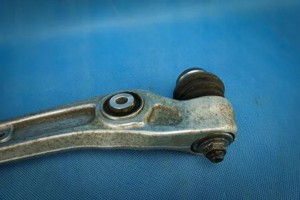 Braccio di Controllo Anteriore Sinistro Audi A8 S8 4H 4H0407151C image 3