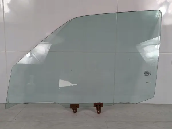 Nissan Juke fram höger dörrglas OEM E643R-007951 image 2
