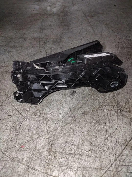 Gaspedal VW Passat B7 image 4