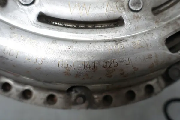 VW BEETLE 5C 2.0 TSI Kit de Embreagem de Volante Bi-massa OEM image 2