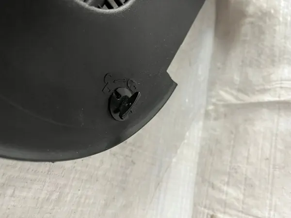 Mercedes GLS 167 linker voorruitrubber OEM A1678311200 image 6