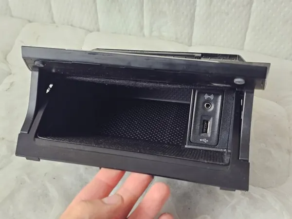 OEM 5G1863391 Cinzeiro Console VW Golf VII image 4
