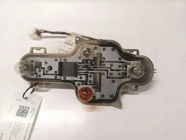 OEM 89025237 achterlichtaansluiting voor Nissan Primera P12 image 2