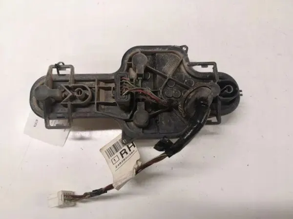 OEM 89025237 achterlichtaansluiting voor Nissan Primera P12 image 3