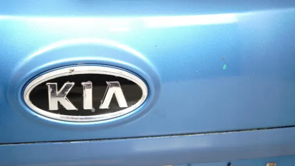 Puerta Trasera OEM 360179246 para Kia Venga 2009-2014 image 7