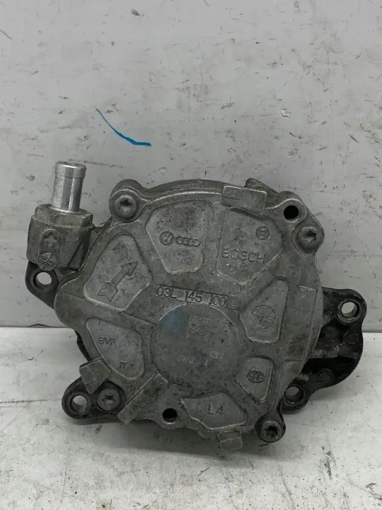 Tyhjiöpumppu OEM 03L145100G VW Polo 6R 1.6TDI image 2