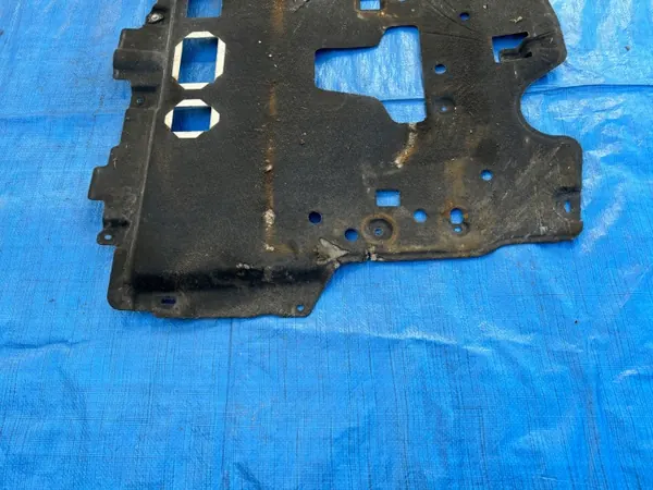 OEM 9824226080 Placa de protección motor Peugeot 208 II image 9