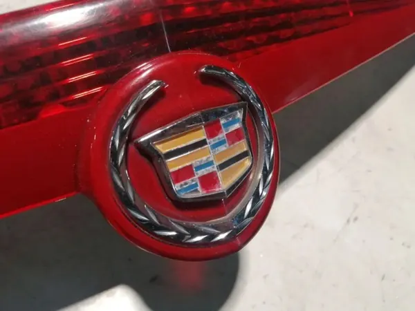 Jarrunvalo Cadillac BLS Sedan OEM 12759594 image 4