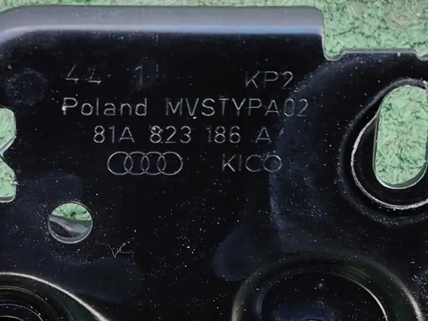 Audi Q2 Q3 Rechter Motorkapsluiting OEM 81A823186A image 3