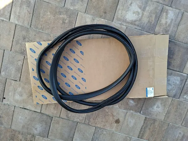 Höger skjutdörrsseal Ford Custom MK1 OEM image 2