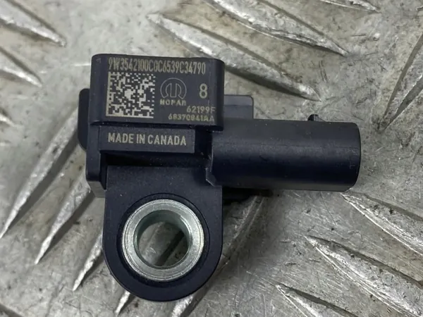 Capteur Airbag Jeep OEM 68370841AA - Occasion image 4