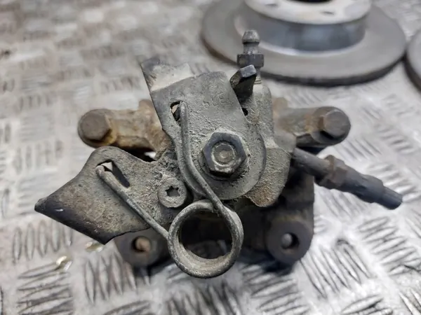 Discos, Pastilhas e Pinça Traseira VW Sharan MK1 image 4