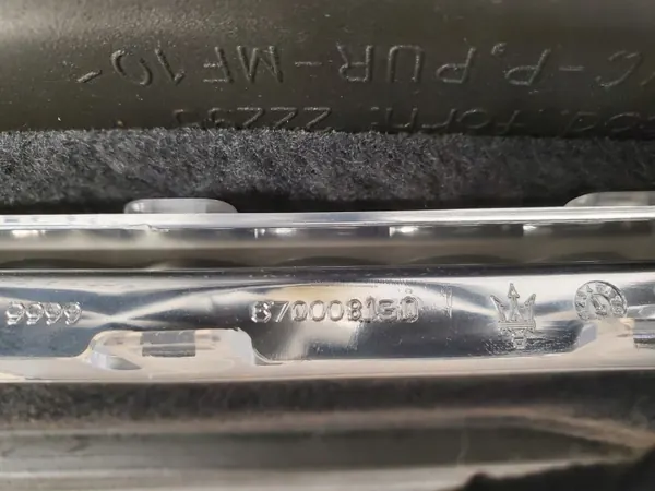 Maserati Ghibli 2017 Achterbak plank OEM 06700493060 image 8