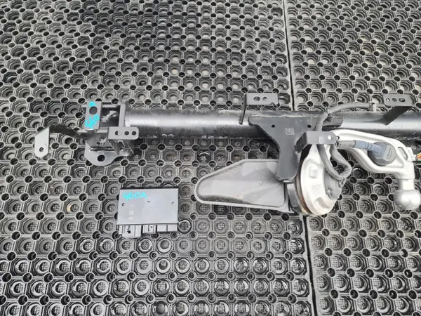 KKDA BMW G60 G61 Anhängerkupplungsmodul - Gebraucht image 3