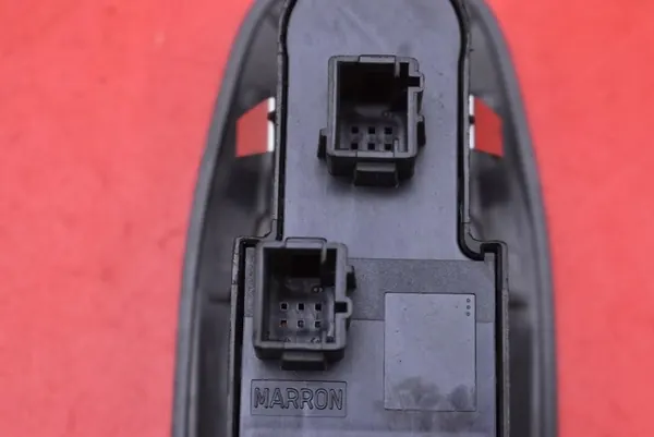 Raam Bediening Paneel Peugeot 2008 2017-2020 OEM 98242539ZD image 4