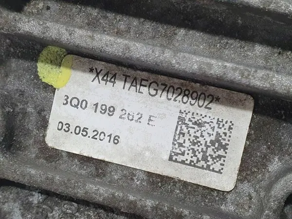Moottorin tuki Volkswagen Tiguan II 2016 3Q0199262E image 4